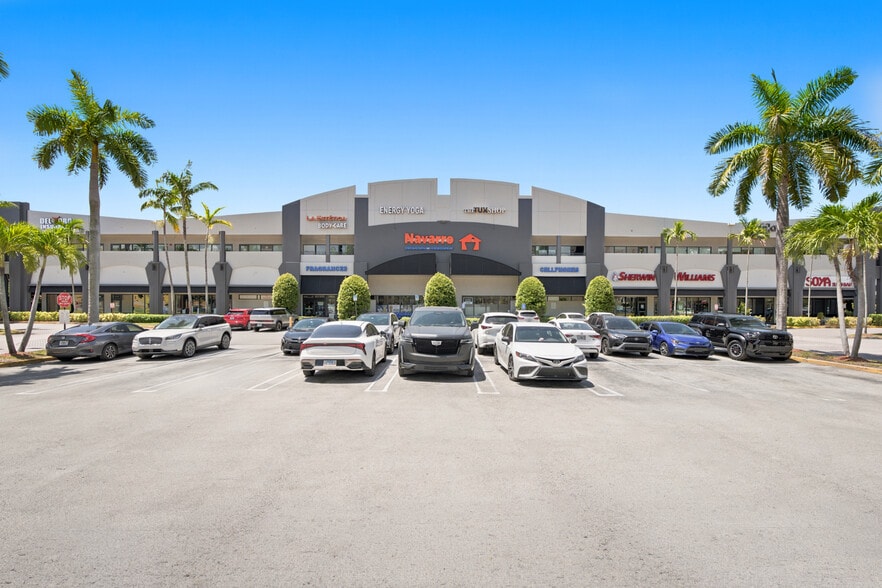 Primary Photo Of 11402 Doral Blvd, Miami Unknown For Lease