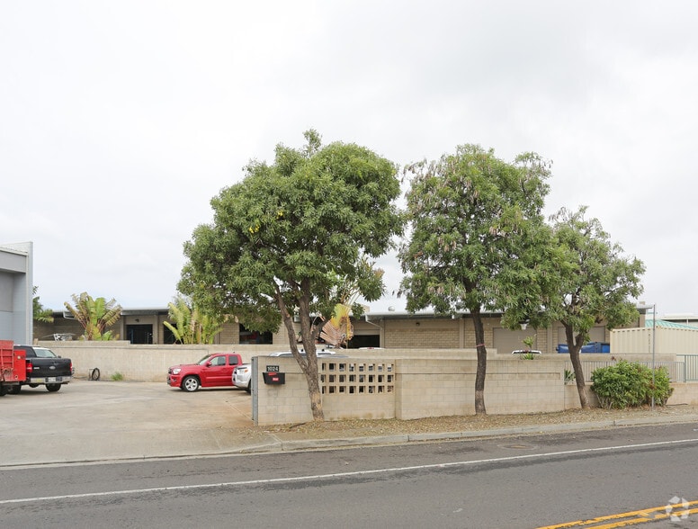 More Photos Of 1040 Sand Island Pky, Honolulu Warehouse For Sale