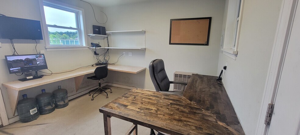 More Photos Of 171 Locke Ave, Hyde Park Industrial For Sale