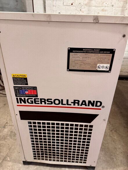 More Photos Of 205 W Main St, Bushnell Industrial For Sale