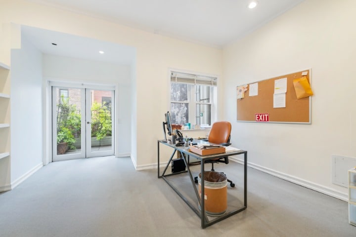 More Photos Of 38 E 63rd St, New York Office Residential For Sale