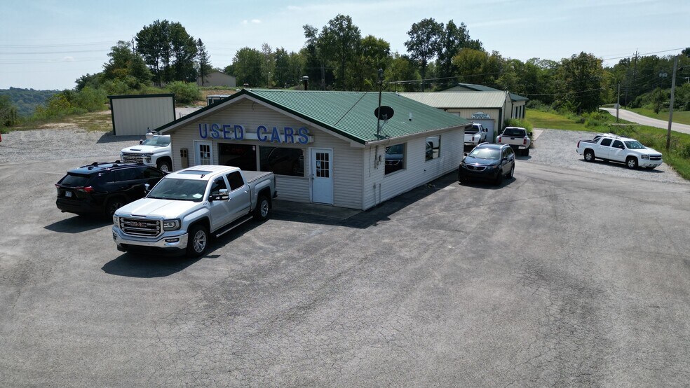 More Photos Of 3540 Eden Rd, Georgetown Auto Salvage Facility For Lease
