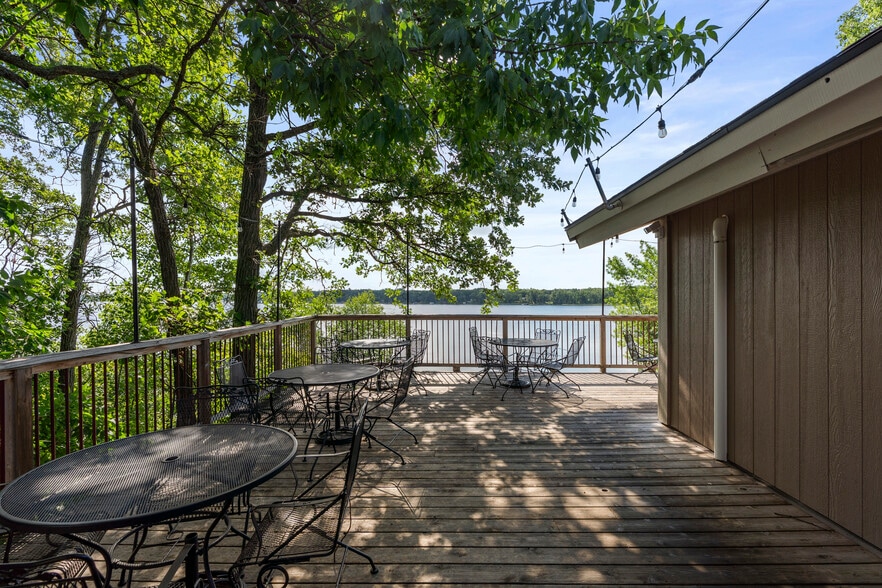 More Photos Of 33350 County Road 3, Crosslake Restaurant For Sale
