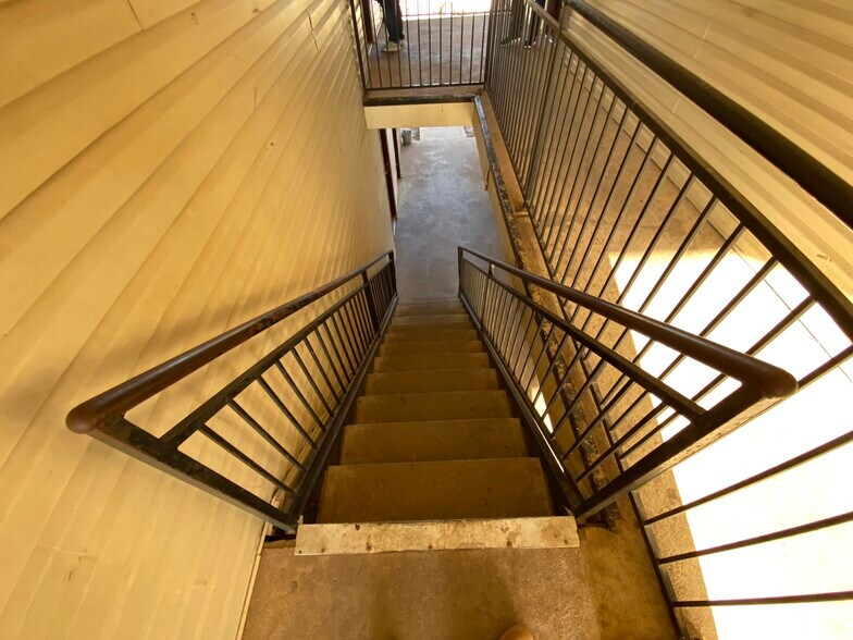 More Photos Of 500 S Leach Ave, Watonga Apartments For Sale