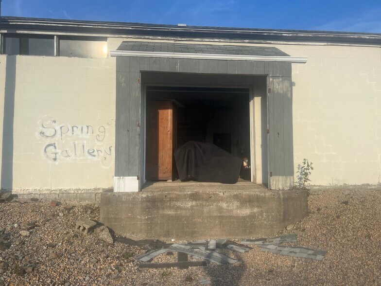 More Photos Of 1205 Spring St, Latrobe Unknown For Lease