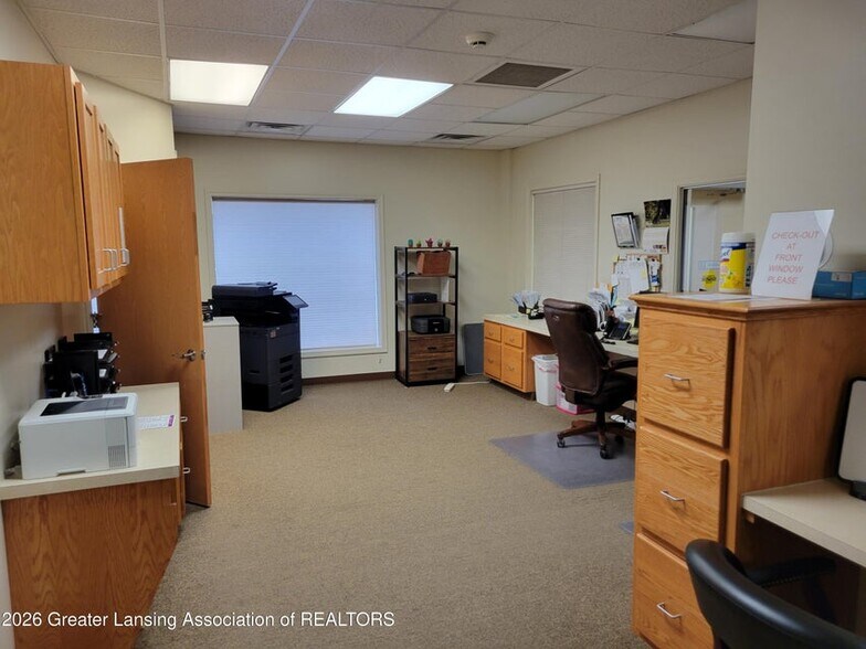 More Photos Of 108 W Higham St, Saint Johns Medical For Sale