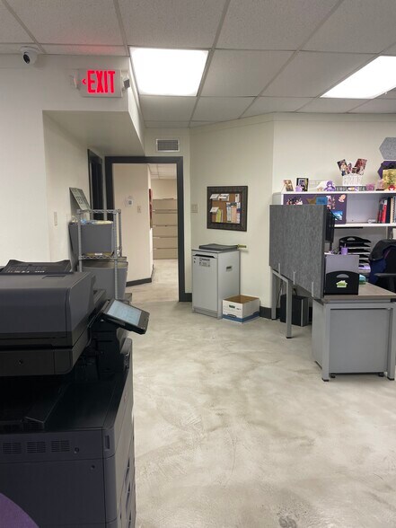 More Photos Of 8603 N New Braunfels Ave, San Antonio Medical For Sale