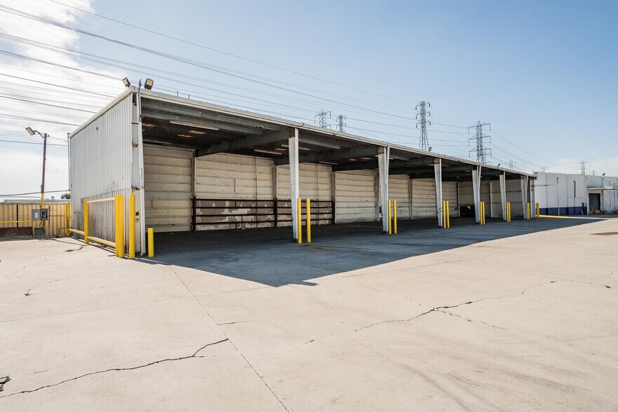 More Photos Of 1500 E Cerritos Ave, Anaheim Manufacturing For Lease