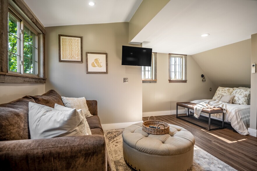 More Photos Of 141 Black Rd, Volant Lodge Meeting Hall For Sale