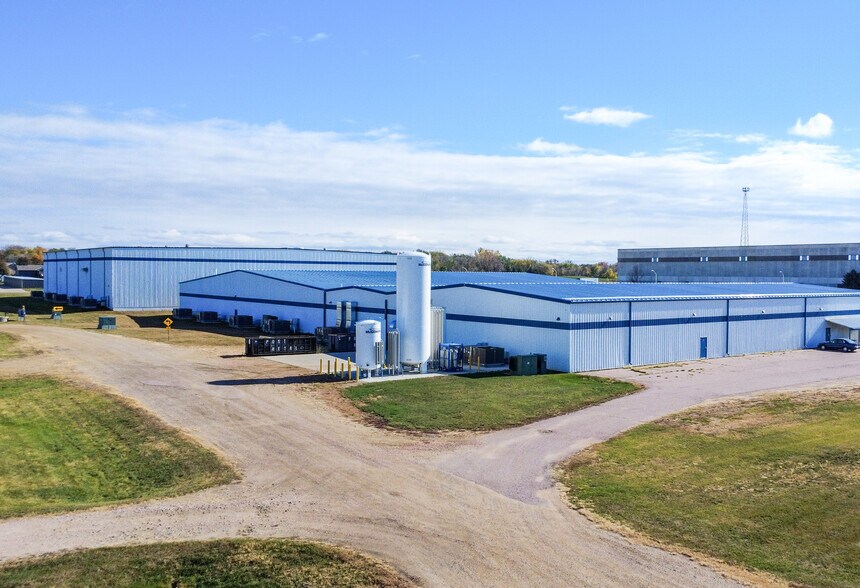 More Photos Of 100 Quality Park Dr, Beresford Manufacturing For Sale