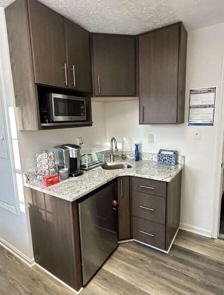 More Photos Of 1310-1312 Vincent Pl, Mc Lean Office For Sale