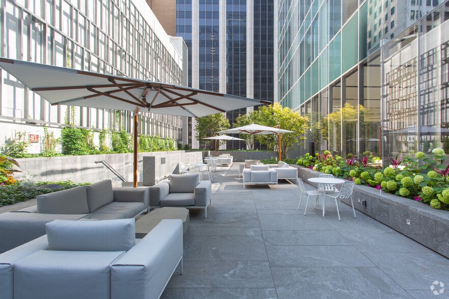 More Photos Of 151 N Franklin St, Chicago Office For Lease