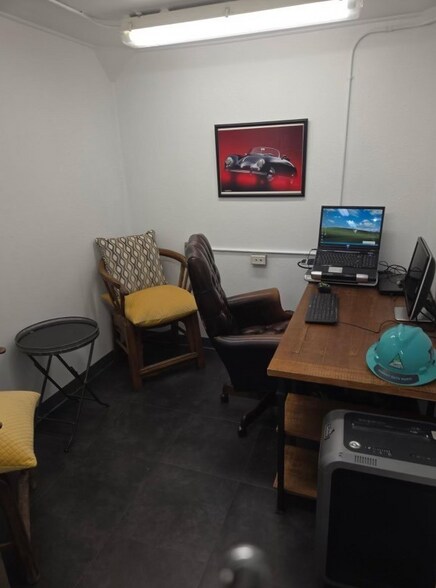 More Photos Of 33302 Sweetgum Ln, Magnolia Warehouse For Sale