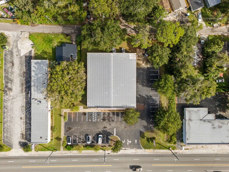 More Photos Of 1945 Kings Rd, Jacksonville Freestanding For Sale