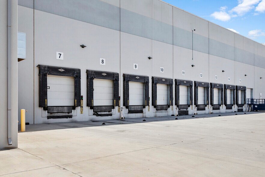 More Photos Of 8691 W Jefferson St, Tolleson Refrigeration Cold Storage For Lease