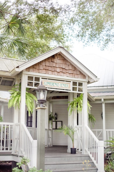 More Photos Of 219 Highway 51 NE, Steinhatchee Lodge Meeting Hall For Sale