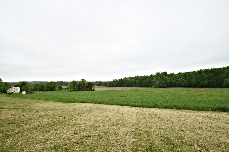 More Photos Of 397 Swamp Pike, Schwenksville Restaurant For Sale