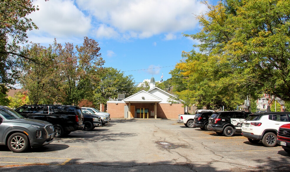 More Photos Of 13 Hammond St, Port Jervis Bank For Lease