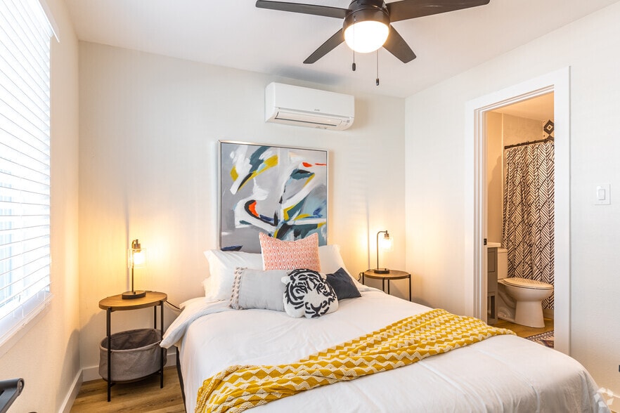 More Photos Of 1519 Annex Ave, Dallas Apartments For Sale