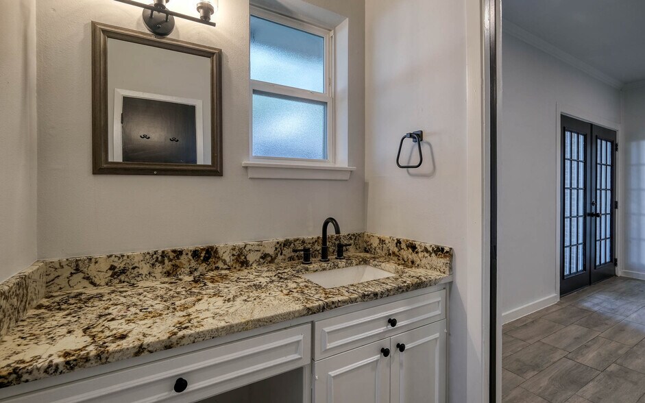 More Photos Of 20515 Kickapoo Rd, Waller Light Distribution For Sale