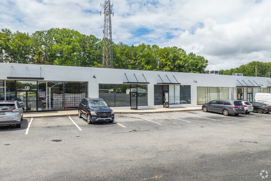 More Photos Of 1951-1955 Canton Rd, Marietta Warehouse For Lease
