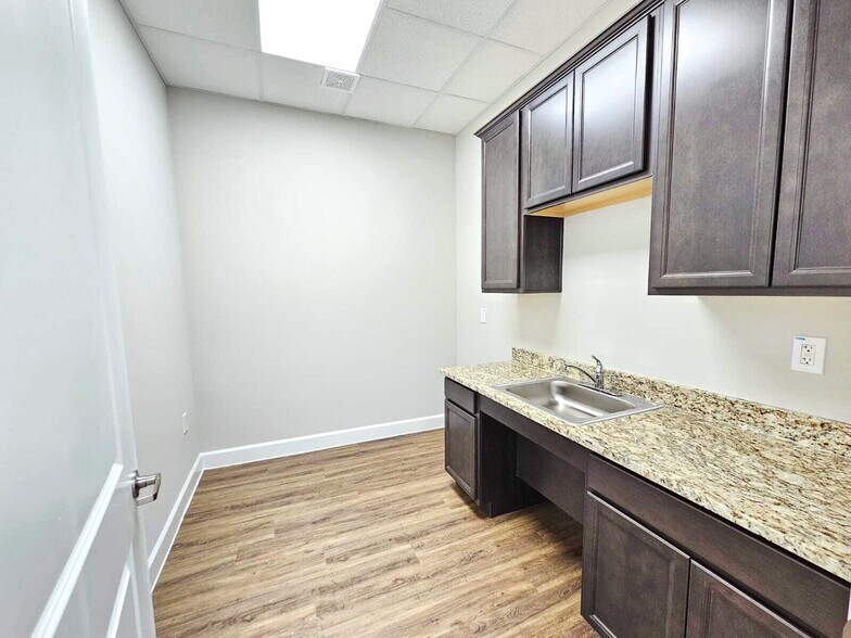 More Photos Of 23410 Grand Reserve Dr, Katy Medical For Lease