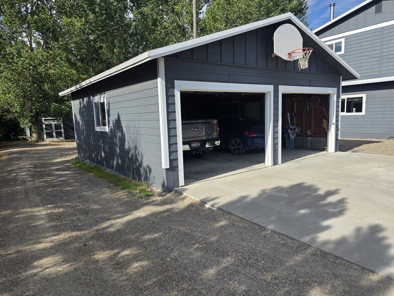 More Photos Of 37836 Highway 78, Grand View Industrial For Sale