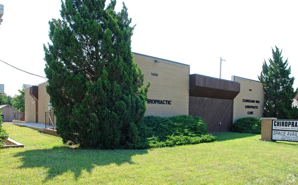 Primary Photo Of 1406-1408 SW Topeka Blvd, Topeka Office For Lease