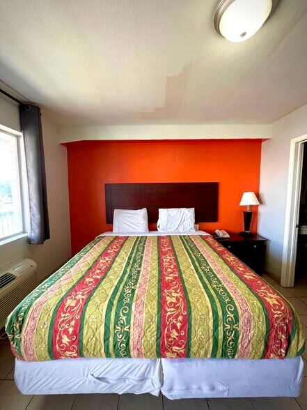 More Photos Of 4300 American Way, Memphis Hospitality For Sale