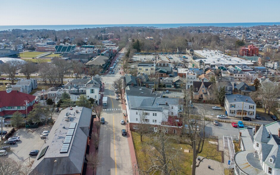 More Photos Of 103 Bellevue Ave, Newport Restaurant For Sale