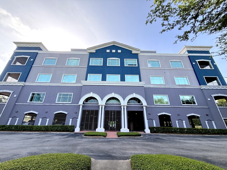 More Photos Of 1743 Park Center Dr, Orlando Medical For Sale