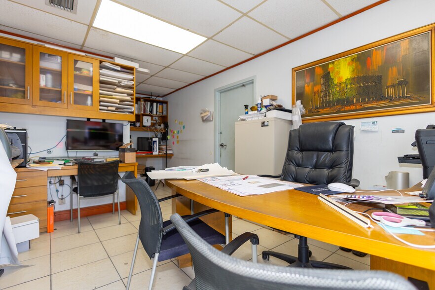 More Photos Of 7313 NW 56th St, Miami Warehouse For Sale
