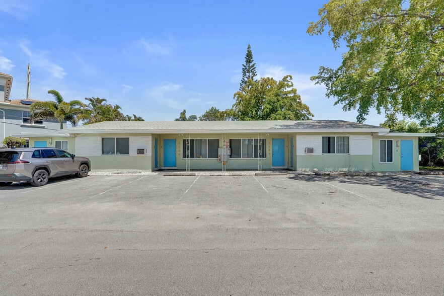 More Photos Of 1100 NE 18th Ct, Fort Lauderdale Apartments For Sale