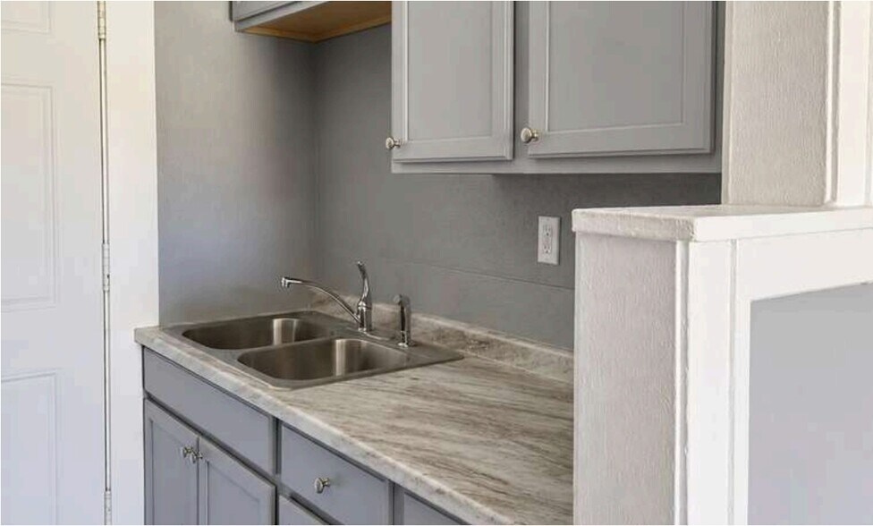 More Photos Of 6825 S Perry Ave, Chicago Apartments For Sale