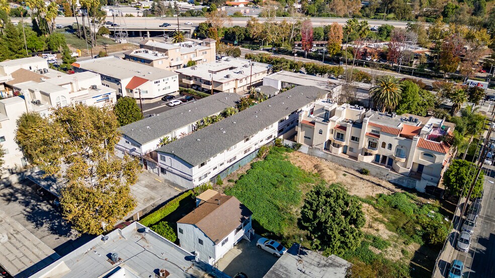 More Photos Of 4215 Vineland Ave, Studio City Apartments For Sale
