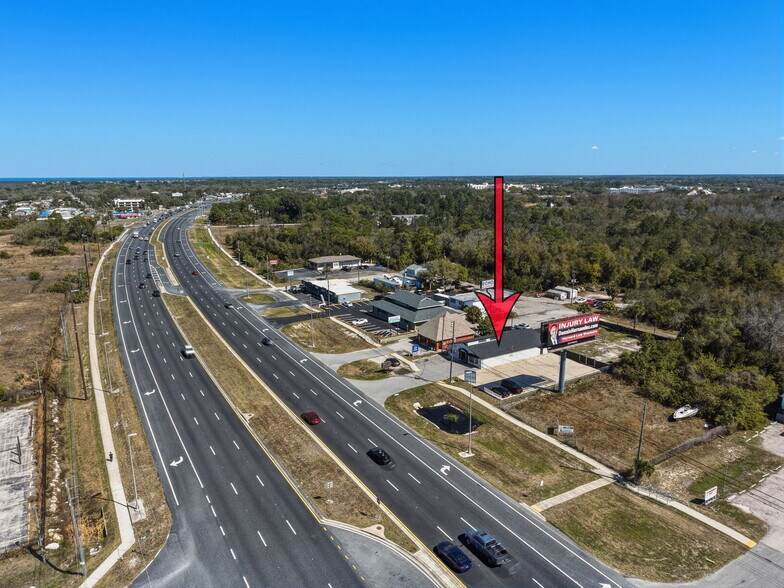 More Photos Of 13414 US Highway 19, Hudson Showroom For Lease