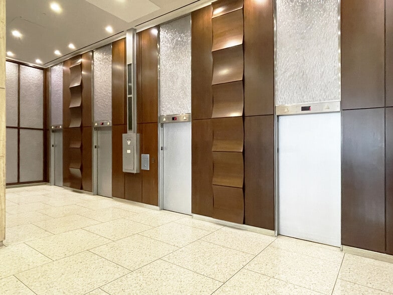 More Photos Of 1001 6th Ave, New York Office For Lease