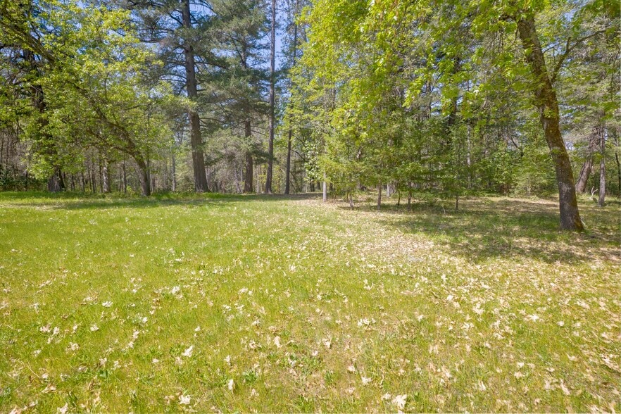 More Photos Of 459 Galice Rd, Merlin Religious Facility For Sale