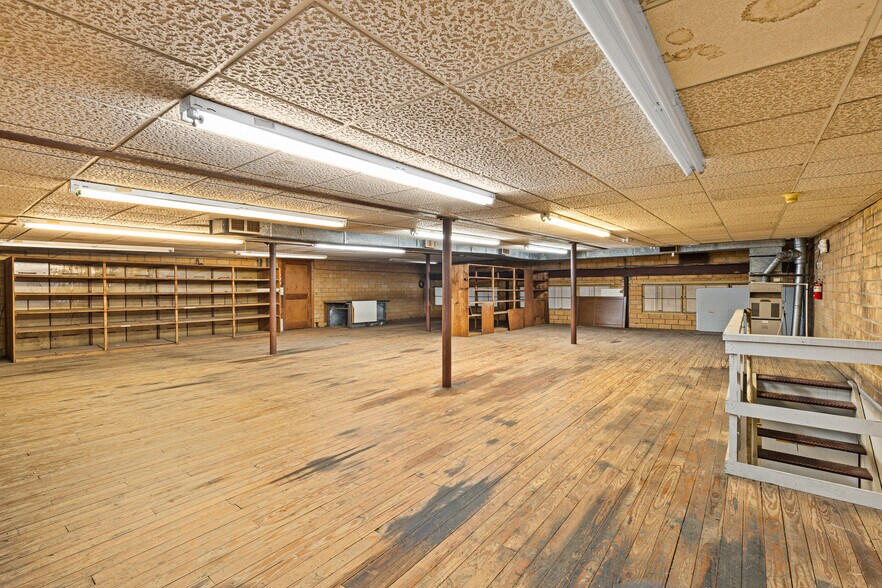 More Photos Of 500 E Main St, Kilgore Office For Lease