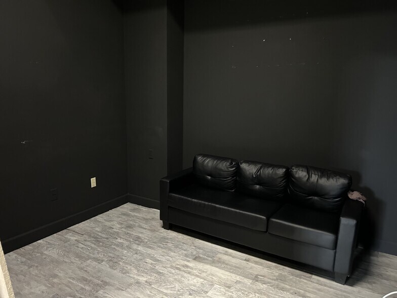 More Photos Of 4300 S Highway 27, Clermont Storefront Retail Office For Lease