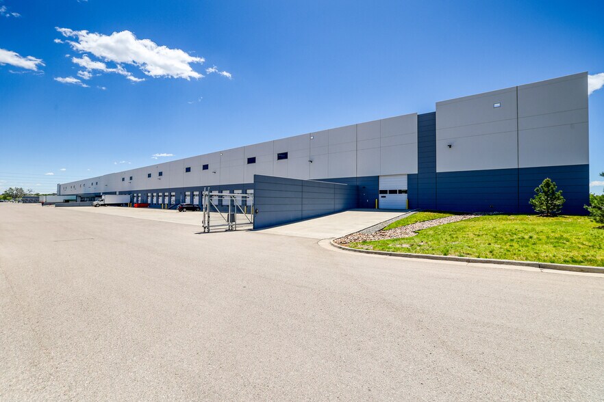 More Photos Of 7450 Clayton St, Denver Warehouse For Lease