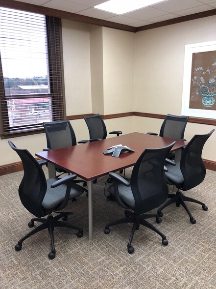 More Photos Of 934 3rd St, Alexandria Office Residential For Sale