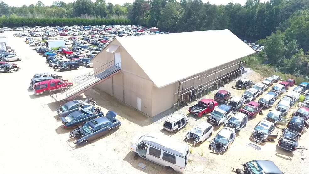 More Photos Of 194 Red Marshall Rd, Pelham Auto Repair For Sale