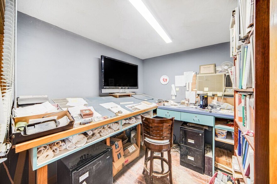 More Photos Of 264 Saint Catherine St, New Haven Industrial For Sale