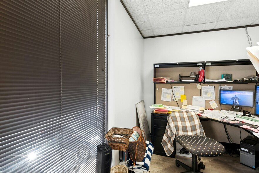 More Photos Of 3200 Steck Ave, Austin Office For Sale