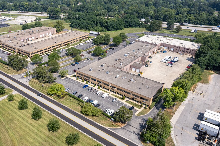 More Photos Of 11003 Bluegrass Pky, Louisville Flex For Lease