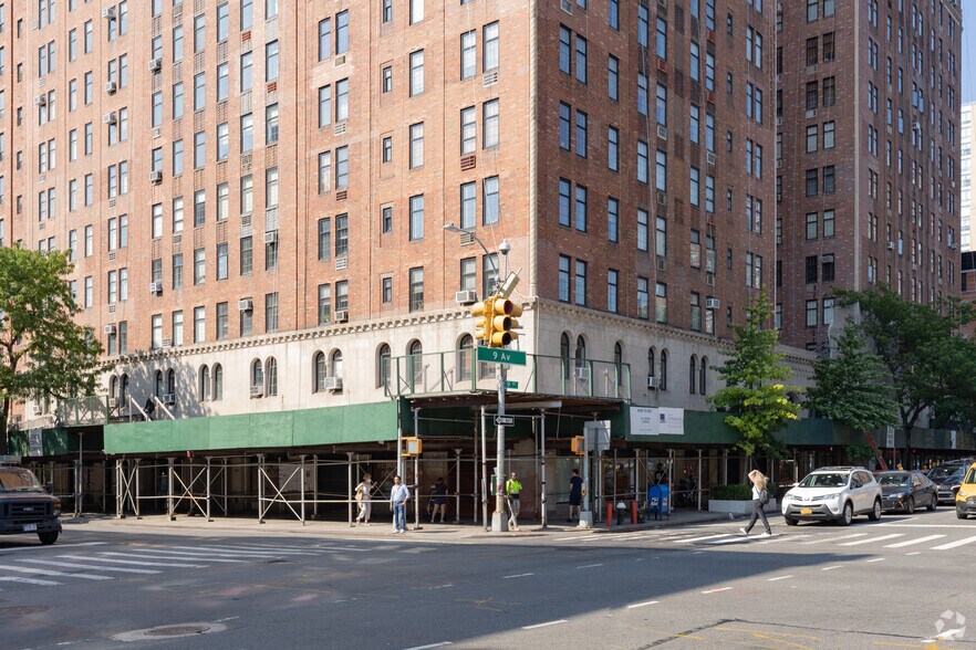 More Photos Of 219 9th Ave, New York Apartments For Sale