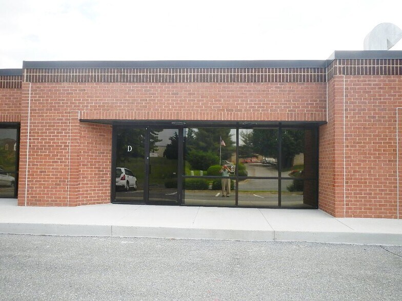 More Photos Of 15 Wormans Mill Ct, Frederick Research And Development For Lease