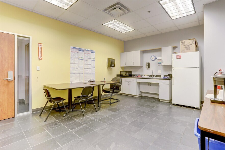 More Photos Of 10630 Joseph Clayton Dr, Austin Service For Sale