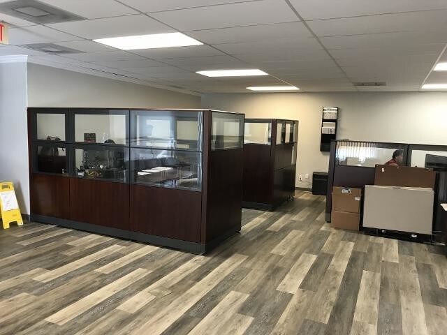 More Photos Of 4120 Cleveland Ave, Fort Myers General Retail For Sale